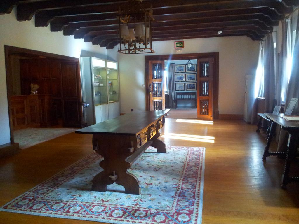 Parador De Gredos Navarredonda de Gredos Εξωτερικό φωτογραφία