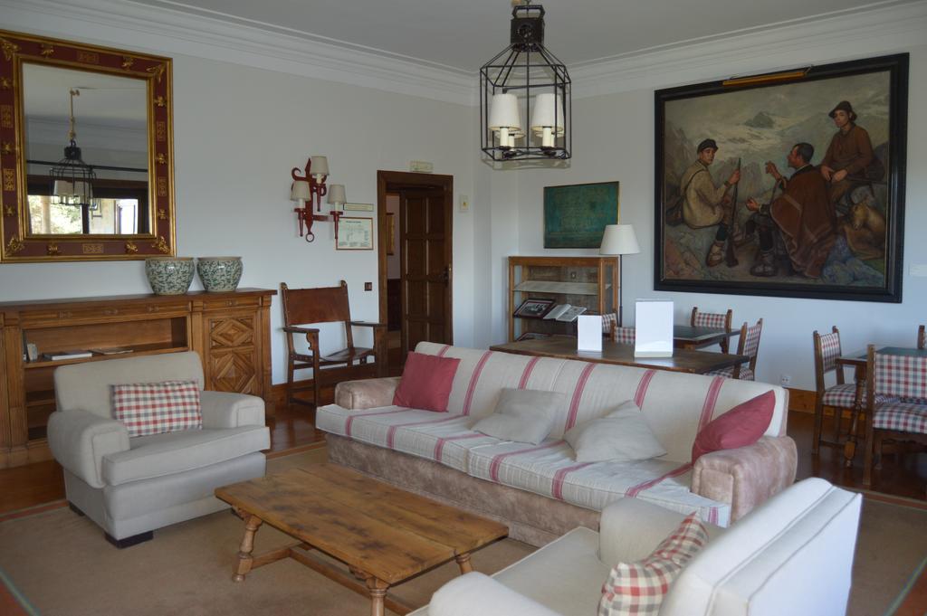 Parador De Gredos Navarredonda de Gredos Εξωτερικό φωτογραφία